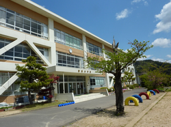 国富小学校
